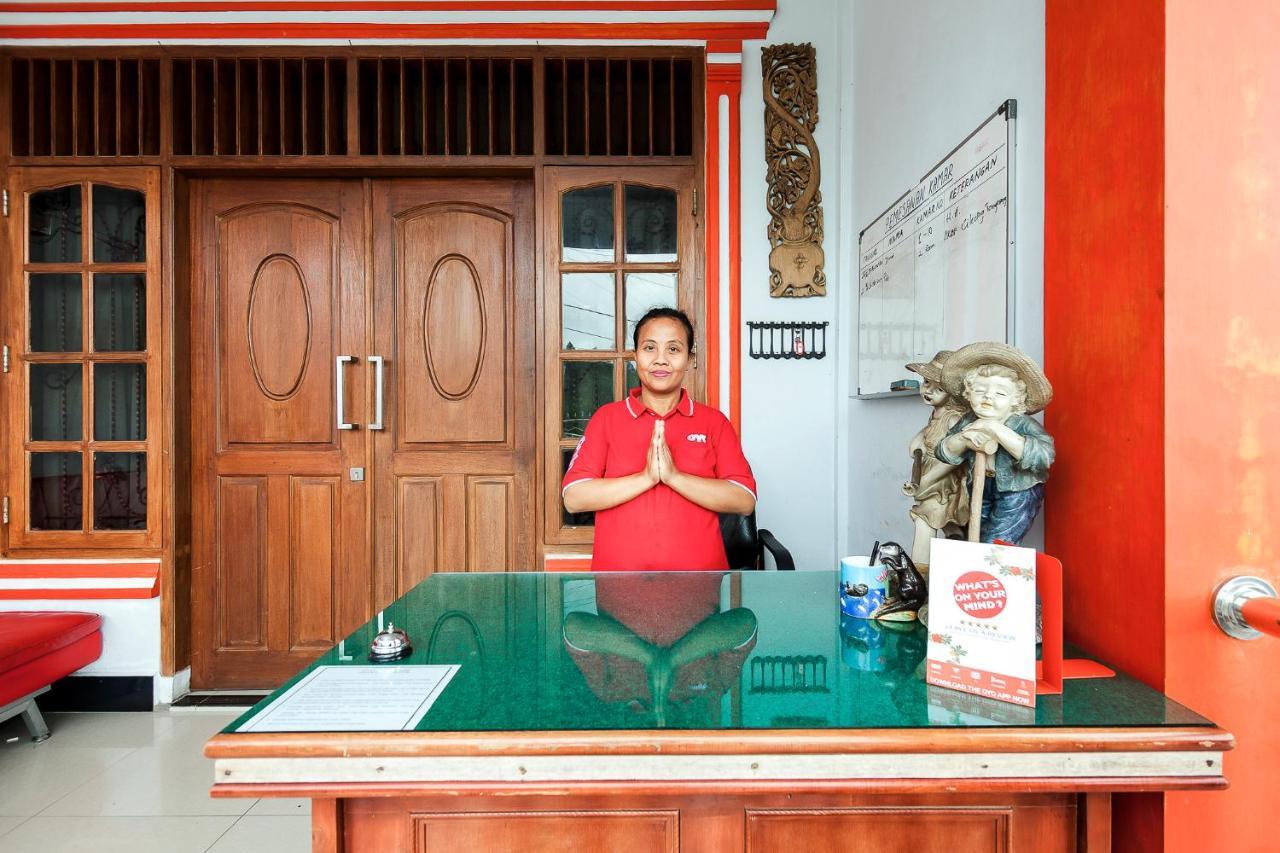 Oyo 1520 Hotel Kartini Tarutung Экстерьер фото